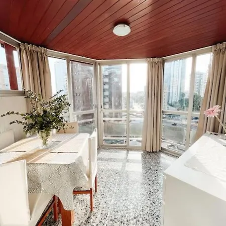 Precioso En El Centro De Appartement